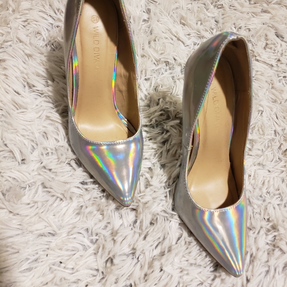 Shiney Heels - Picture 1 of 5